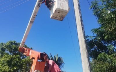 Colocación de luminarias en las comunidades de Cieneguilla y VistaHermosa.